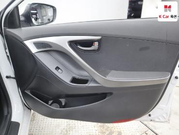 2012 - hyundai avante