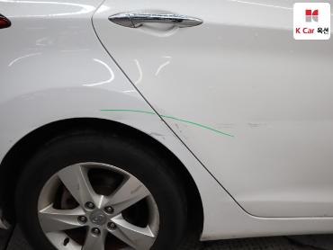 2012 - hyundai avante