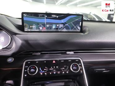 2022 - genesis gv80