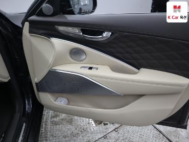 2022 - kia k9