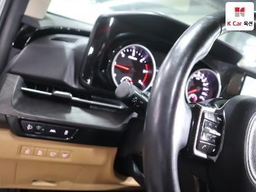 2022 - kia carnival
