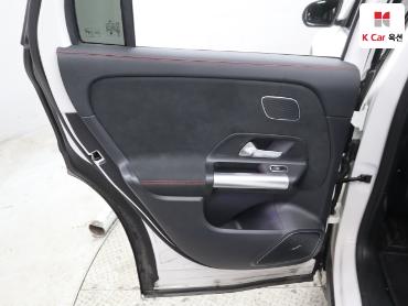Mercedes-Benz Eqa 2024 — صورة 25