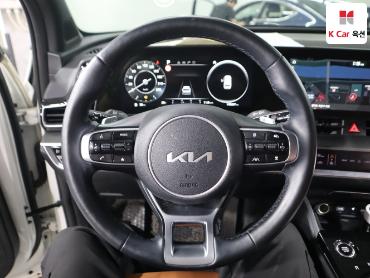 2022 - kia sportage