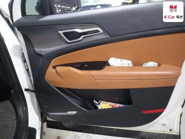 2022 - kia sportage