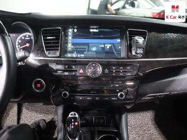 2018 - kia k9