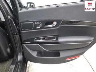 2018 - kia k9