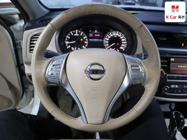 2017 - nissan altima