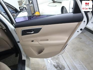 2017 - nissan altima