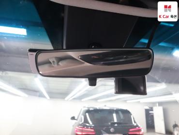 2022 - hyundai staria