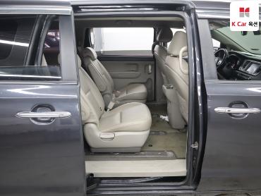 2019 - kia carnival