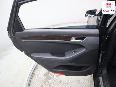 2017 - genesis g80