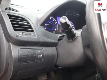 2012 - hyundai accent