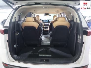 2022 - kia carnival