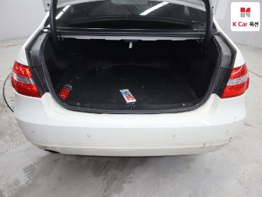 2012 - mercedes-benz e200