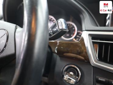 2012 - mercedes-benz e200
