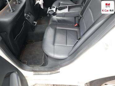 2012 - mercedes-benz e200