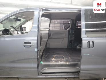 2017 - hyundai grand starex