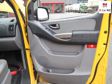 2016 - hyundai grand starex