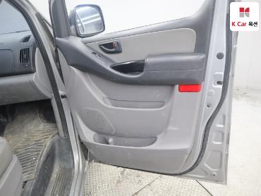 2012 - hyundai grand starex