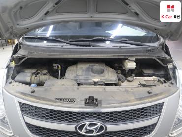2012 - hyundai grand starex