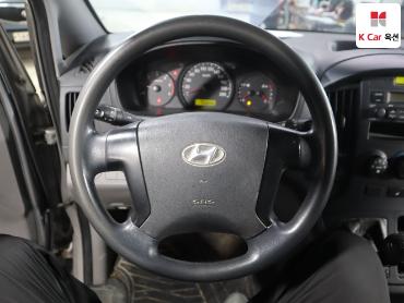 2012 - hyundai grand starex