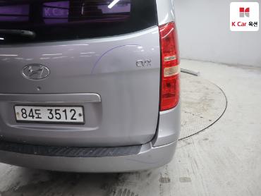 2012 - hyundai grand starex