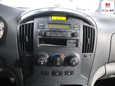 2012 - hyundai grand starex
