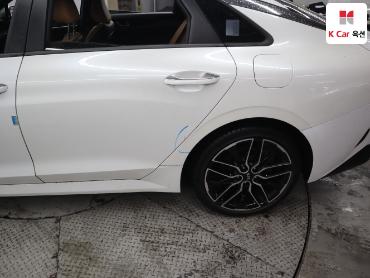 2021 - kia k5