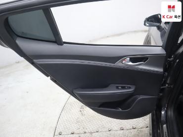 2019 - kia stinger