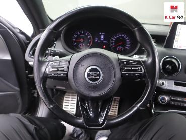 2019 - kia stinger