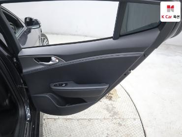 2019 - kia stinger