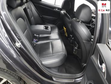 2019 - kia stinger