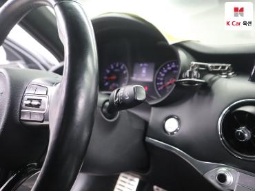 2019 - kia stinger