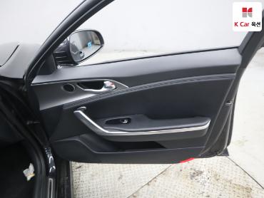 2019 - kia stinger