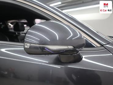 2019 - kia stinger