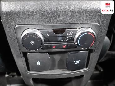 2021 - ford explorer