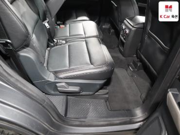 2021 - ford explorer