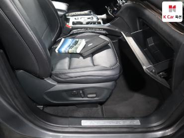 2021 - ford explorer