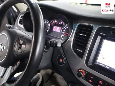 2018 - kia carens