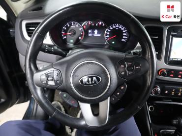 2018 - kia carens