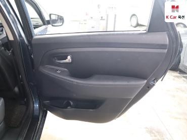 2018 - kia carens