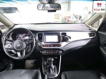 2018 - kia carens