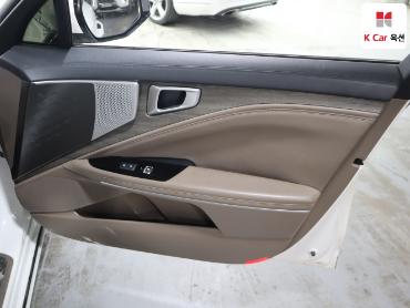 2022 - kia k8