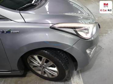 2015 - hyundai avante