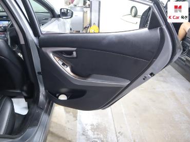 2015 - hyundai avante