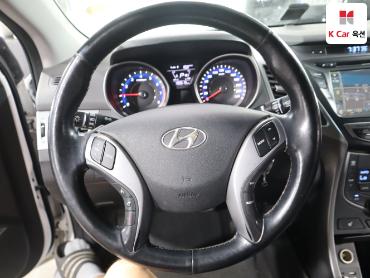 2016 - hyundai avante