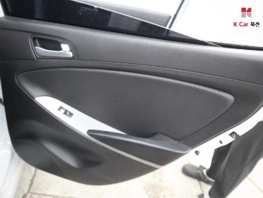 2018 - hyundai accent