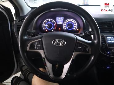 2018 - hyundai accent