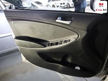 2018 - hyundai accent