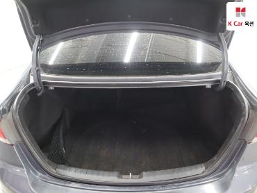 2017 - hyundai avante